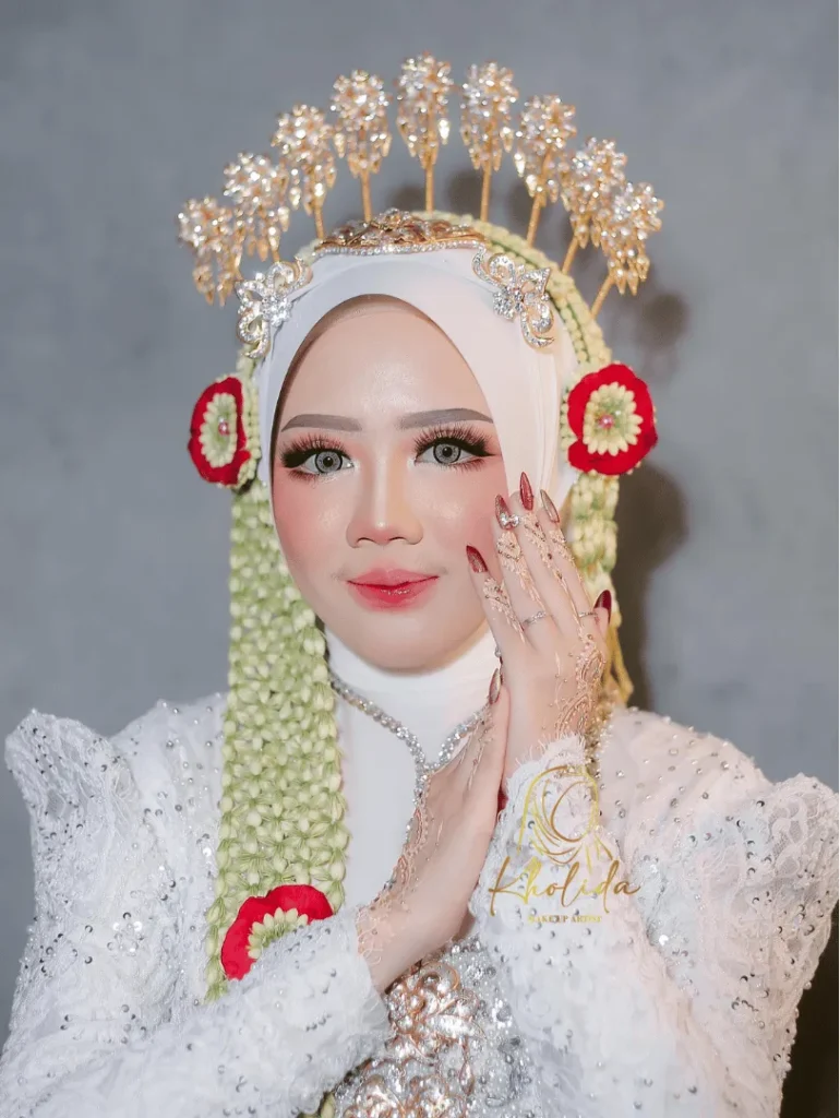 Make Up Kholida